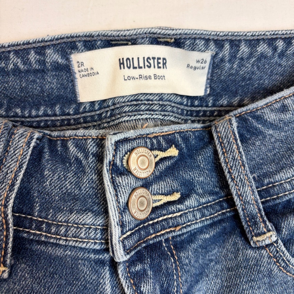 Hollister Low Rise Bootcut Jeans Womens 2R W26 Medium Wash Blue Denim Y2K Preppy - Picture 4 of 7